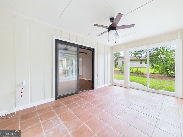 117 Lake Front Drive, Warner Robins, GA 31088