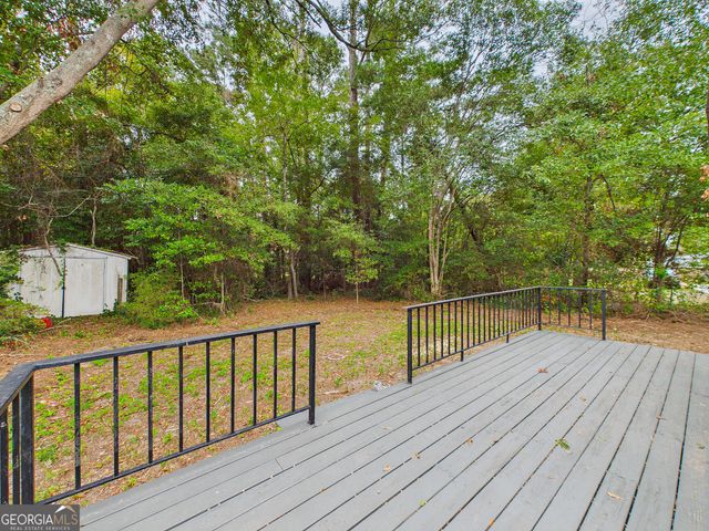 117 Lake Front Drive, Warner Robins, GA 31088