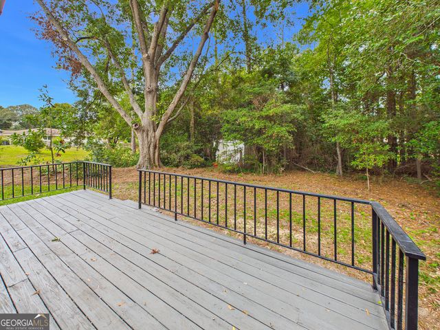 117 Lake Front Drive, Warner Robins, GA 31088