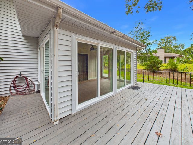 117 Lake Front Drive, Warner Robins, GA 31088