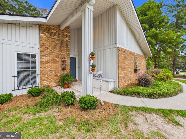 117 Lake Front Drive, Warner Robins, GA 31088