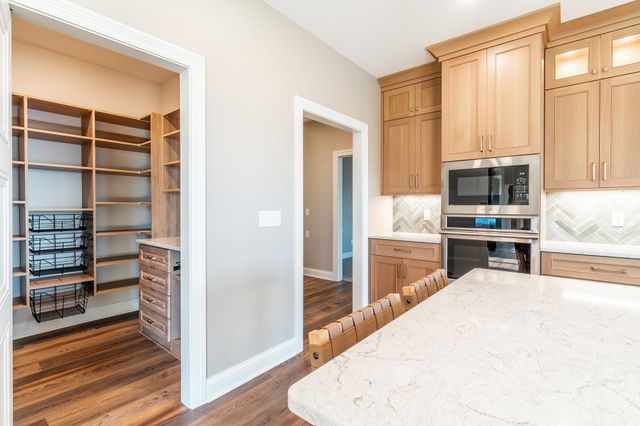 16797 Zubrick Road, Roanoke, IN 46783