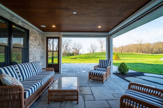 16797 Zubrick Road, Roanoke, IN 46783