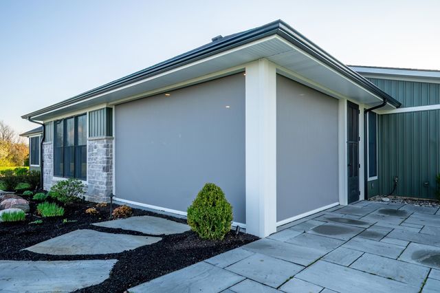16797 Zubrick Road, Roanoke, IN 46783