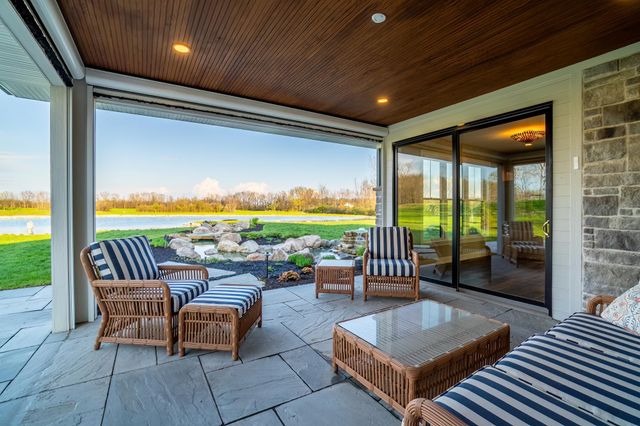 16797 Zubrick Road, Roanoke, IN 46783