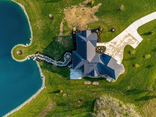16797 Zubrick Road, Roanoke, IN 46783