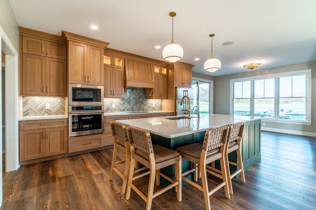 16797 Zubrick Road, Roanoke, IN 46783