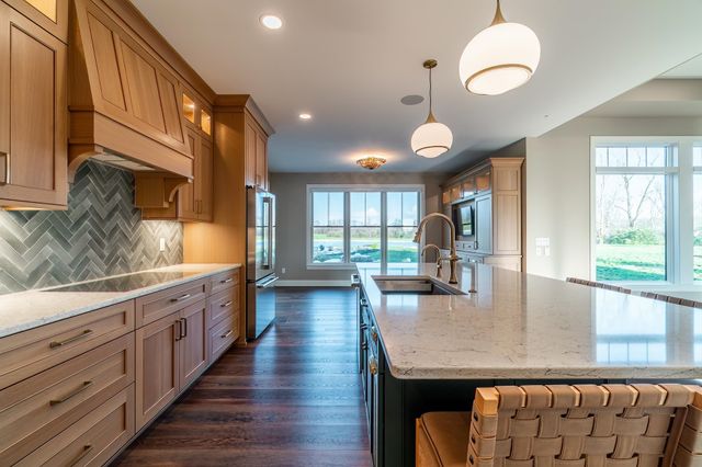 16797 Zubrick Road, Roanoke, IN 46783