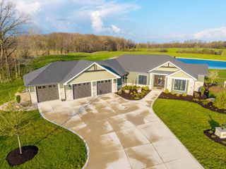 16797 Zubrick Road, Roanoke, IN 46783