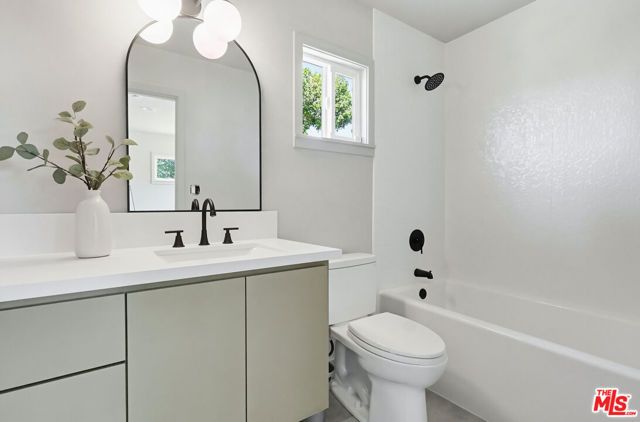 9631 S Harvard Boulevard, Los Angeles, CA 90047