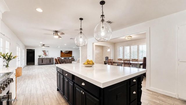 7116 E JENAN Drive, Scottsdale, AZ 85254