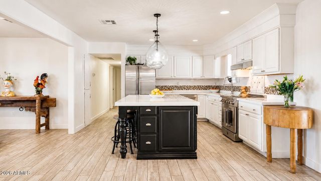7116 E JENAN Drive, Scottsdale, AZ 85254