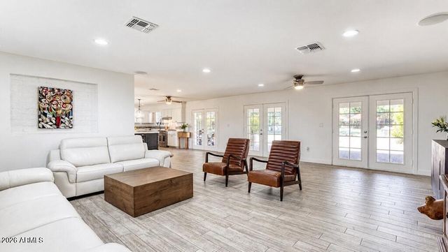 7116 E JENAN Drive, Scottsdale, AZ 85254