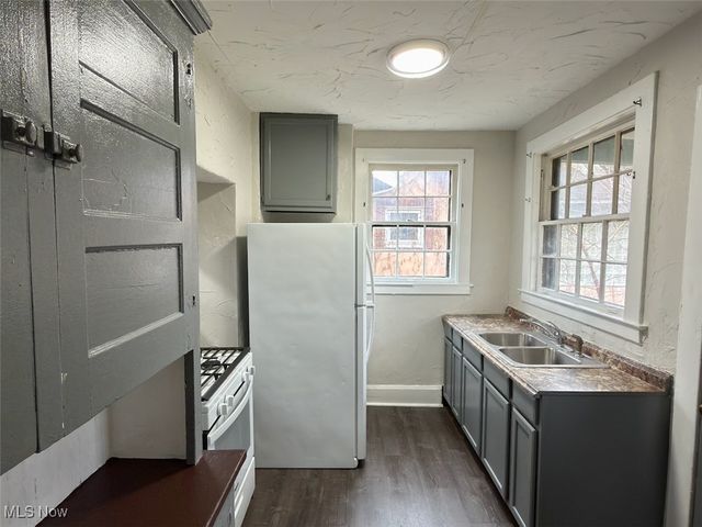 1578 Pilgrim Street, Akron, OH 44305