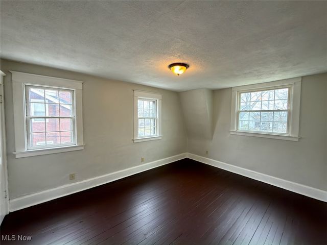 1578 Pilgrim Street, Akron, OH 44305