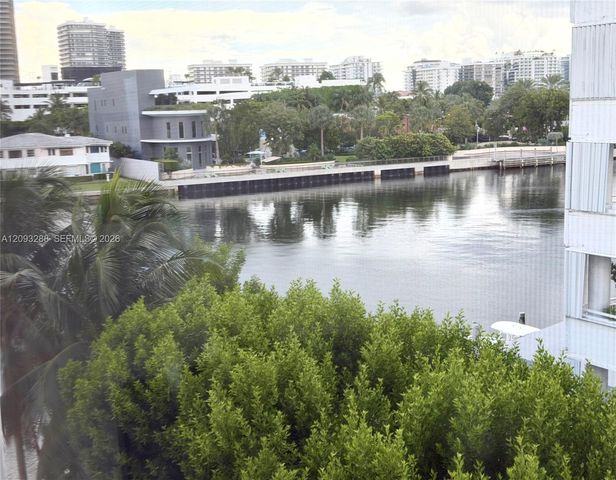 9721 E Bay Harbor Drive 5A, Bay Harbor Islands, FL 33154