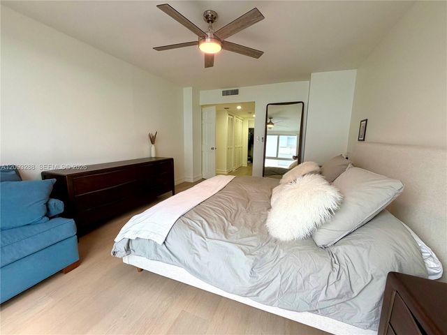 9721 E Bay Harbor Drive 5A, Bay Harbor Islands, FL 33154