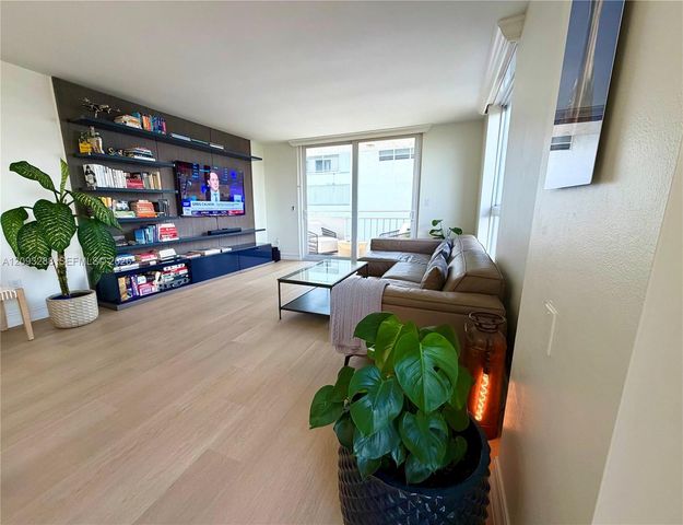 9721 E Bay Harbor Drive 5A, Bay Harbor Islands, FL 33154