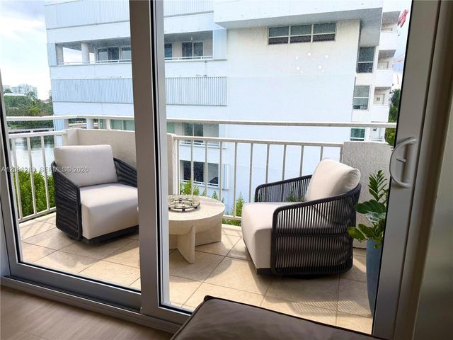 9721 E Bay Harbor Drive 5A, Bay Harbor Islands, FL 33154