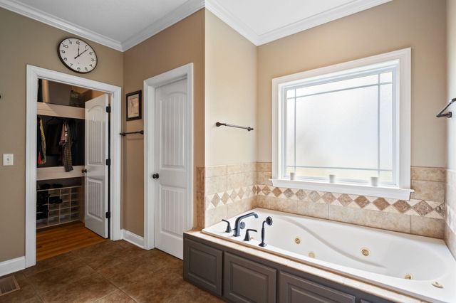 4950 Hamillville Court, Hixson, TN 37343