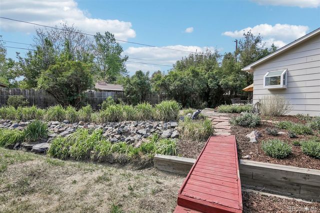 141 Zephyr Street, Lakewood, CO 80226