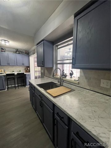 2280 W Austin Drive, Citrus Springs, FL 34434