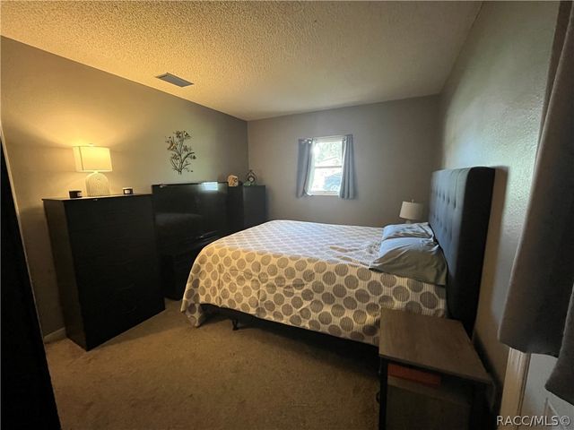 2280 W Austin Drive, Citrus Springs, FL 34434