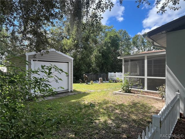 2280 W Austin Drive, Citrus Springs, FL 34434