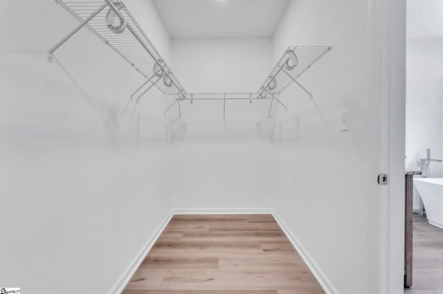 100 Indian Ridge Drive, Laurens, SC 29630