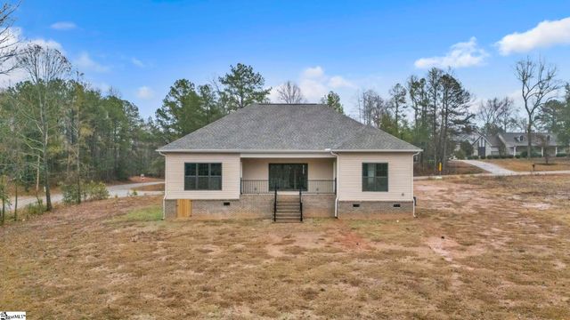 100 Indian Ridge Drive, Laurens, SC 29630