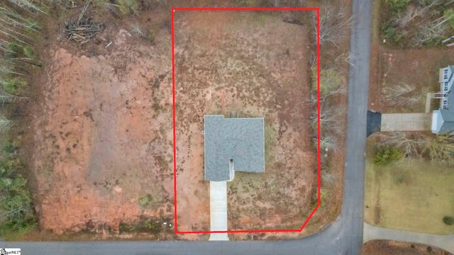 100 Indian Ridge Drive, Laurens, SC 29630