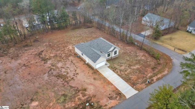 100 Indian Ridge Drive, Laurens, SC 29630