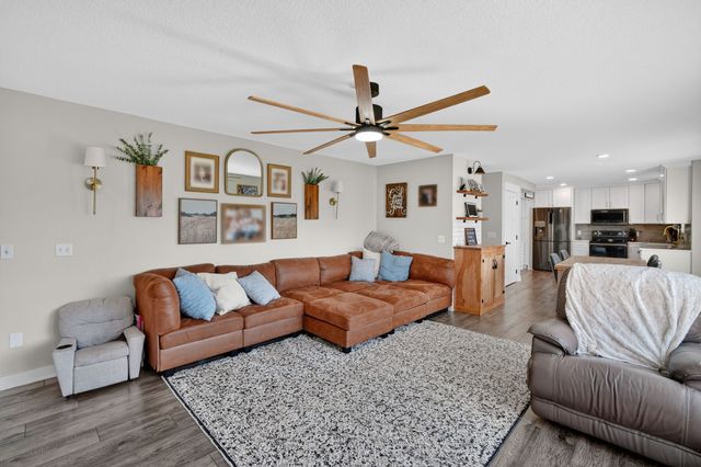 409 4th Street NW, Bondurant, IA 50035