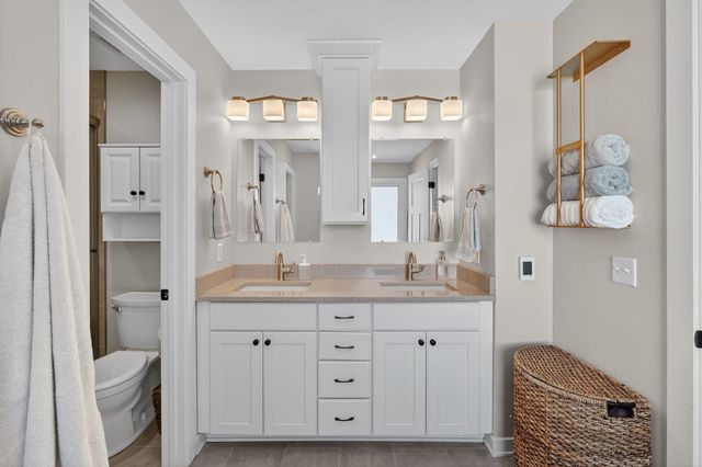 409 4th Street NW, Bondurant, IA 50035