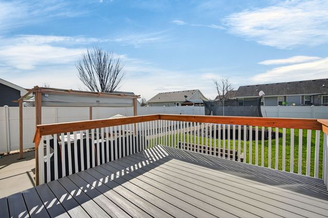 409 4th Street NW, Bondurant, IA 50035