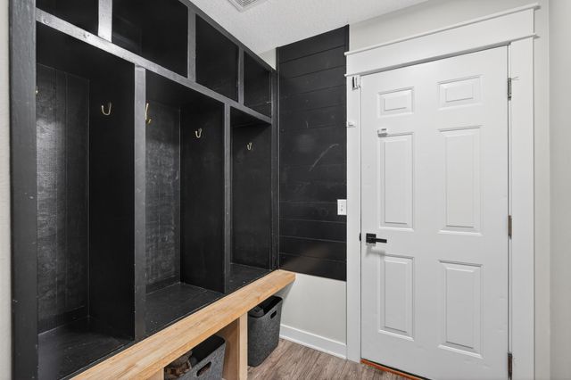 409 4th Street NW, Bondurant, IA 50035