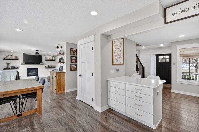 409 4th Street NW, Bondurant, IA 50035