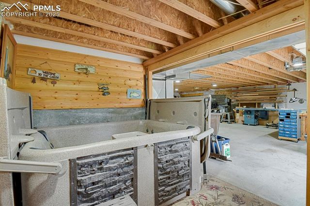 9 Kingston Circle, Florissant, CO 80816