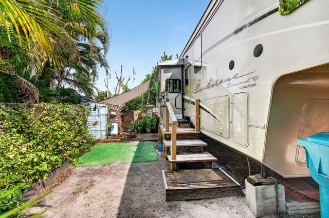 502 VENICE Drive, Boynton Beach, FL 33426