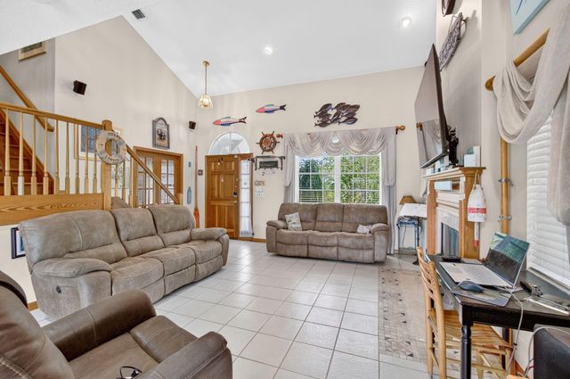 502 VENICE Drive, Boynton Beach, FL 33426