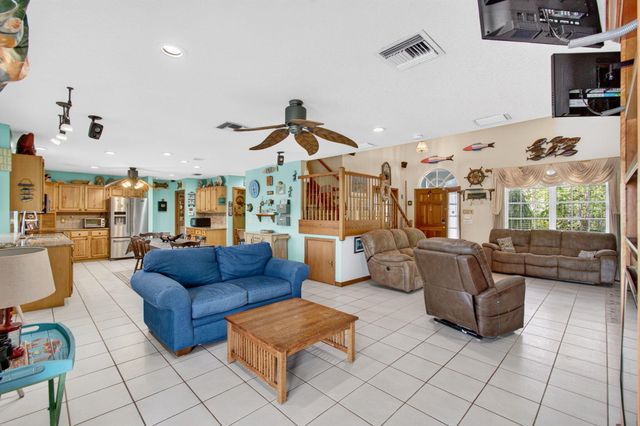502 VENICE Drive, Boynton Beach, FL 33426