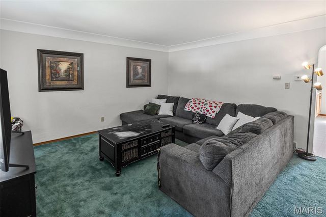 21 Dennis Drive, Belleville, IL 62226