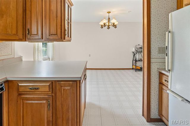 21 Dennis Drive, Belleville, IL 62226