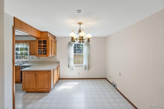 21 Dennis Drive, Belleville, IL 62226