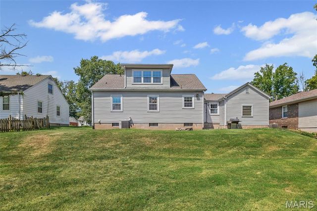 21 Dennis Drive, Belleville, IL 62226