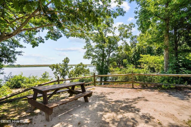 628 Cambeck Drive SE Unit 1, Leland, NC 28451