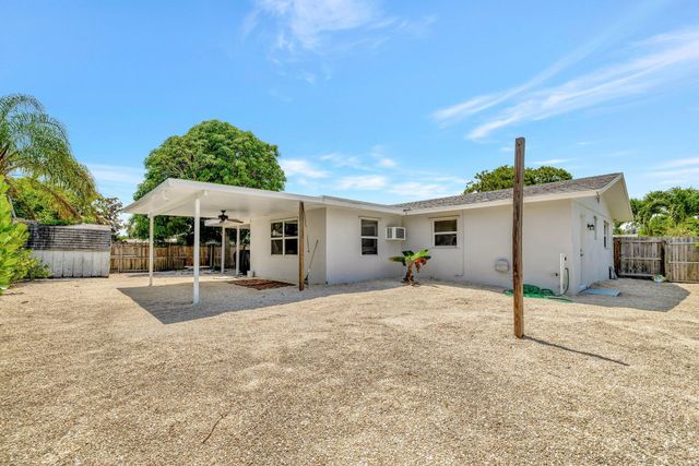 1894 SE Lafayette Street, Stuart, FL 34997