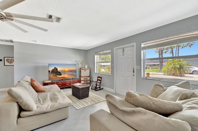 1894 SE Lafayette Street, Stuart, FL 34997