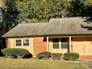124 Hillcrest Drive, Lincolnton, NC 28092
