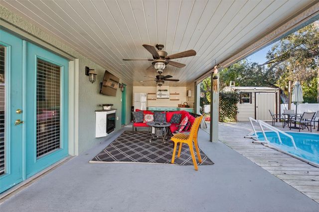 6724 AMUNDSON STREET, Tampa, FL 33634